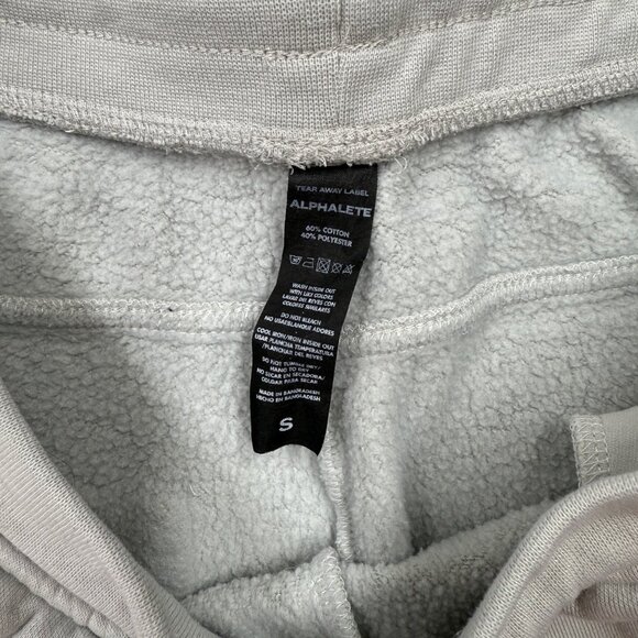 Alphalete Sweat Shorts Athletic Gym Drawstring Pockets Patch Piping Gray Mens S - Picture 8 of 11